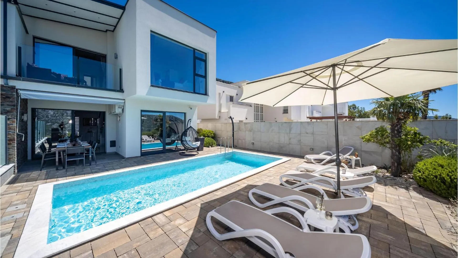 Dom wakacyjny 4 Bedroom Amazing Home In Kostelj Grižane