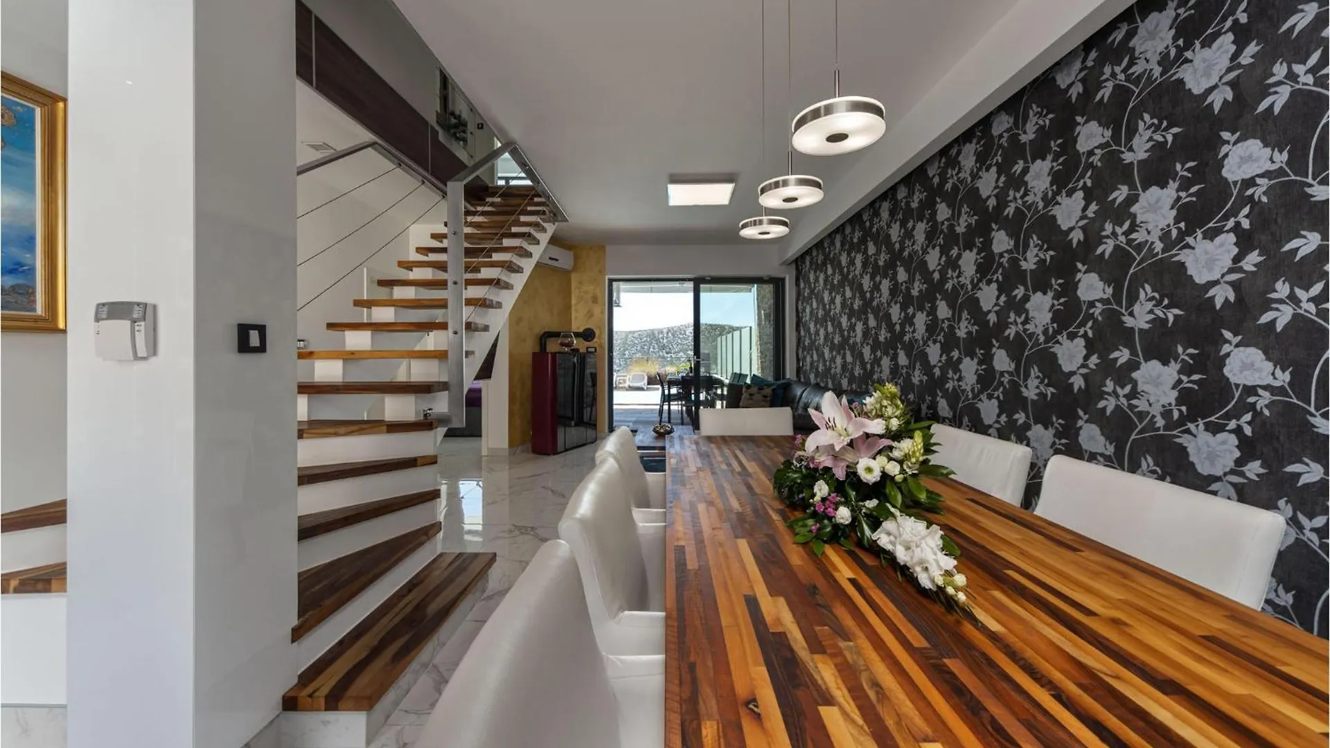 Dom wakacyjny 4 Bedroom Amazing Home In Kostelj Grižane