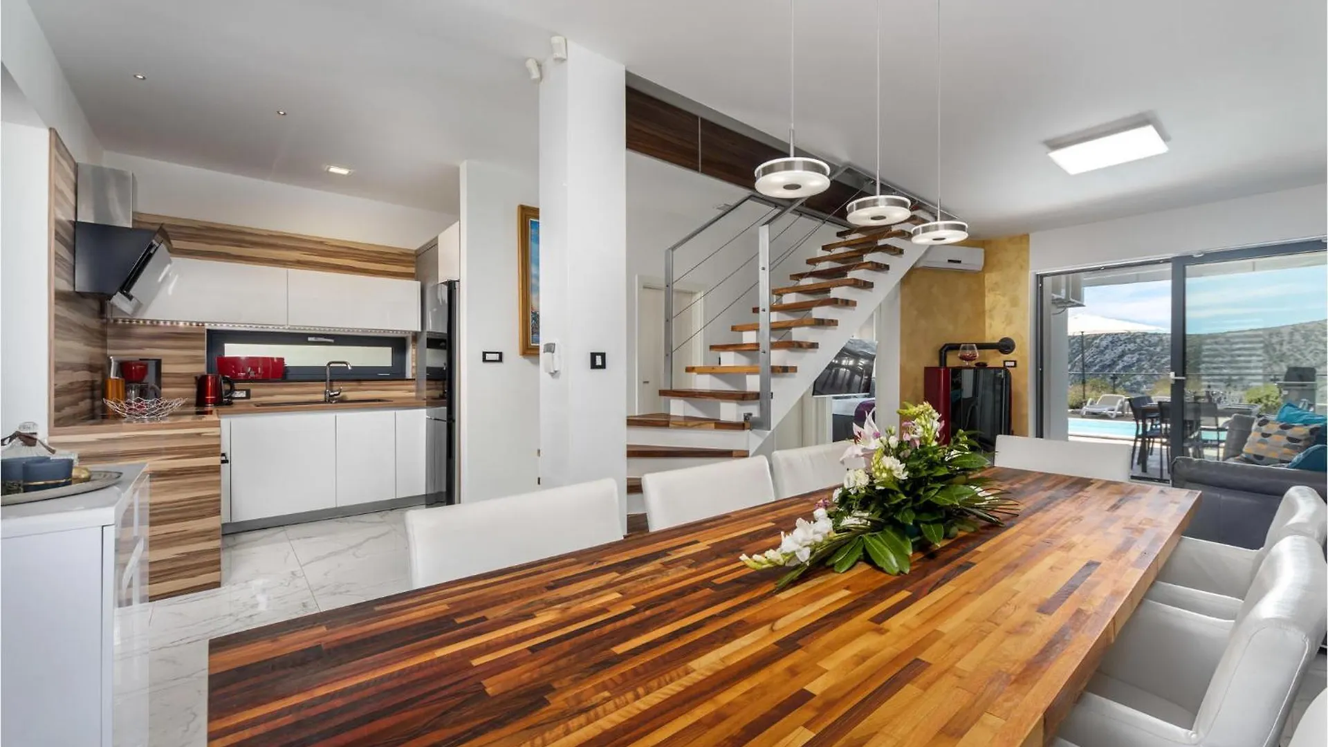 4 Bedroom Amazing Home In Kostelj Grižane Dom wakacyjny