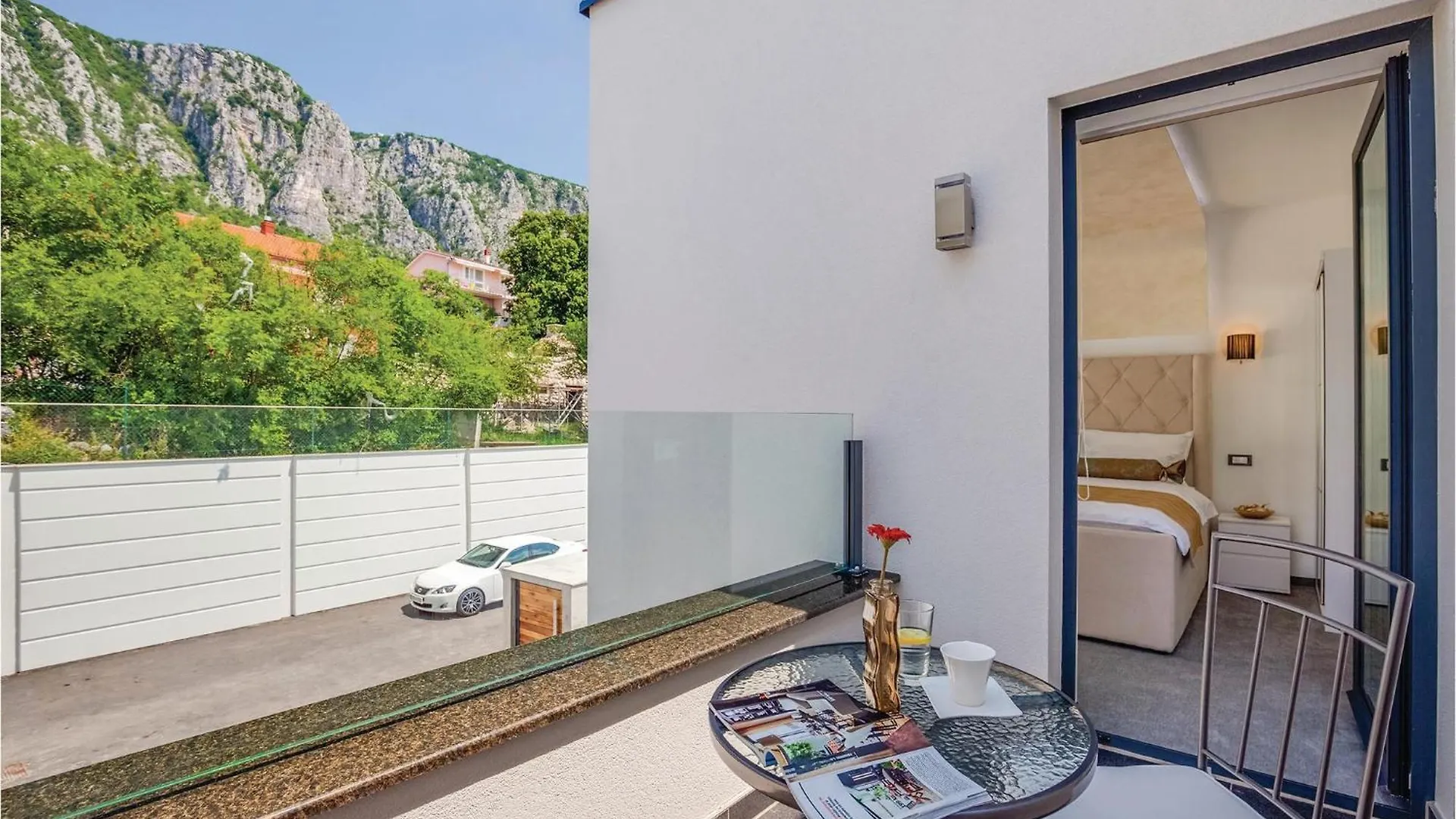 4 Bedroom Amazing Home In Kostelj Grižane