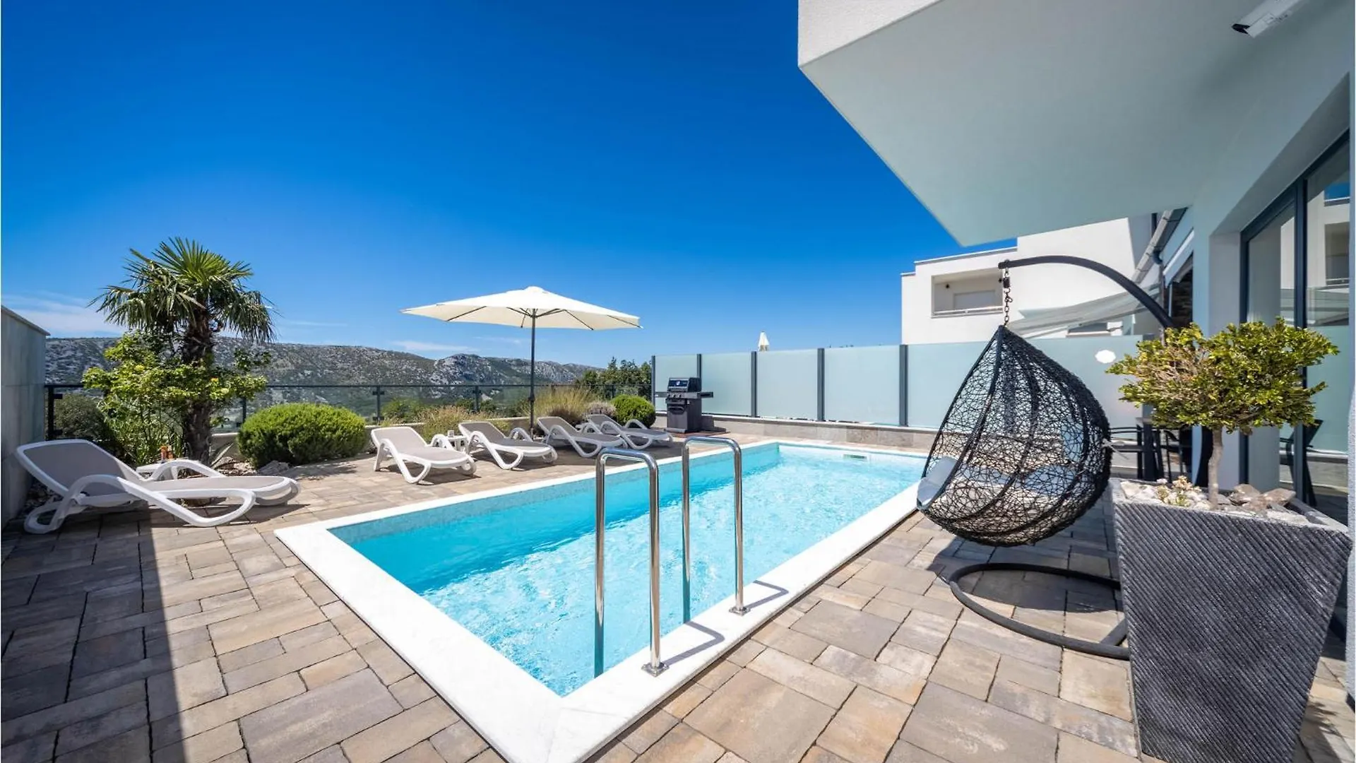 4 Bedroom Amazing Home In Kostelj Grizane-Belgrad